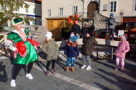 praznični sejem in prihod dedka mraza (5)